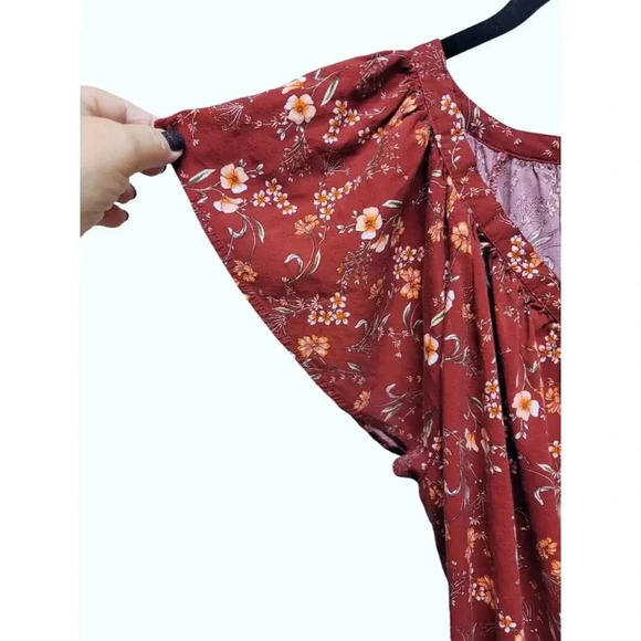 Old Navy Flounce Sleeve Peasant Top Size XL - Picture 2 of 7